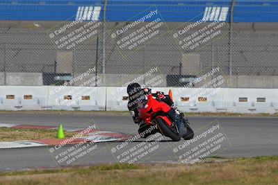 media/Nov-26-2022-Fastrack Riders (Sat) [[b001e85eef]]/Level 2/Session 3 Outside Turn 9/